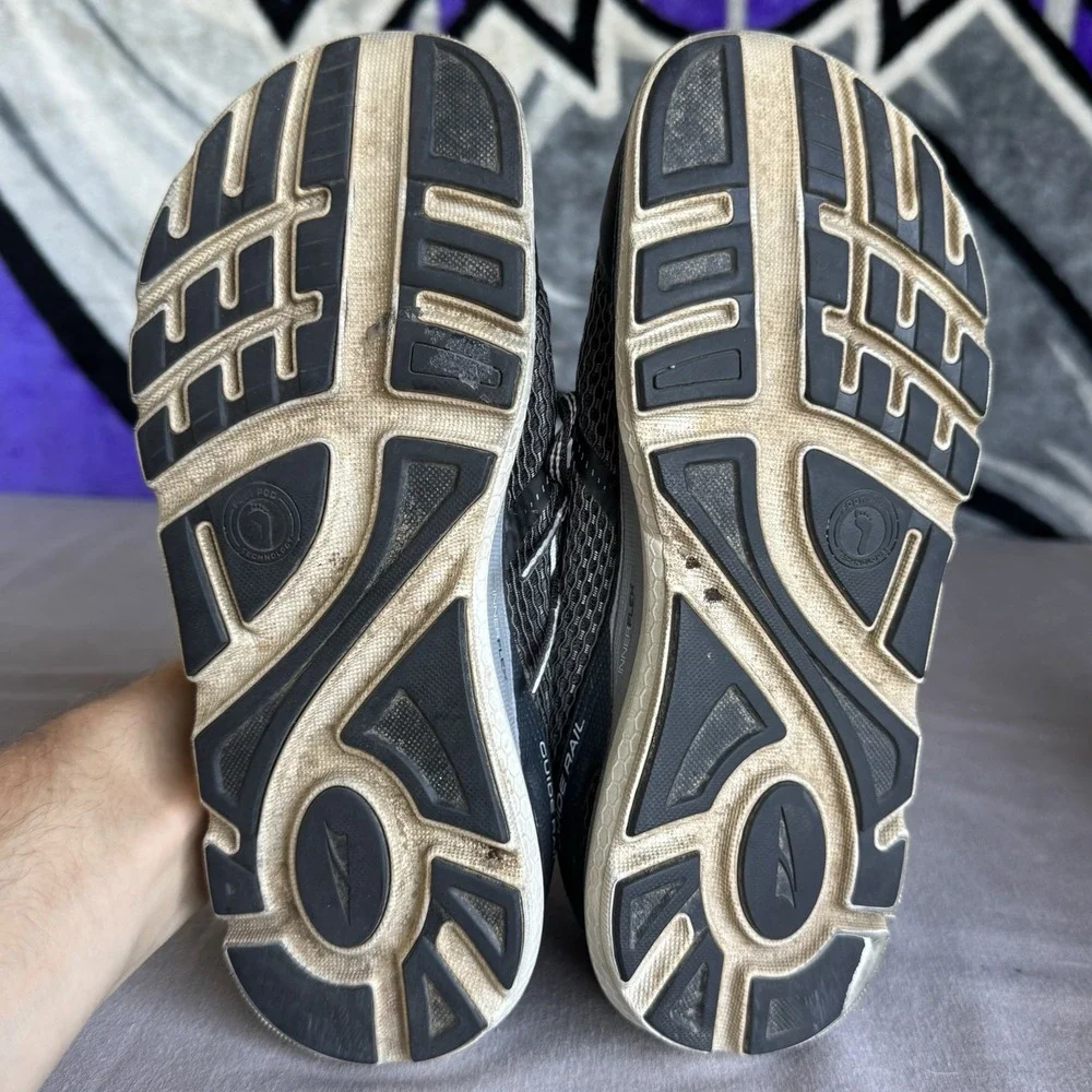 Altra paradigm sneakers